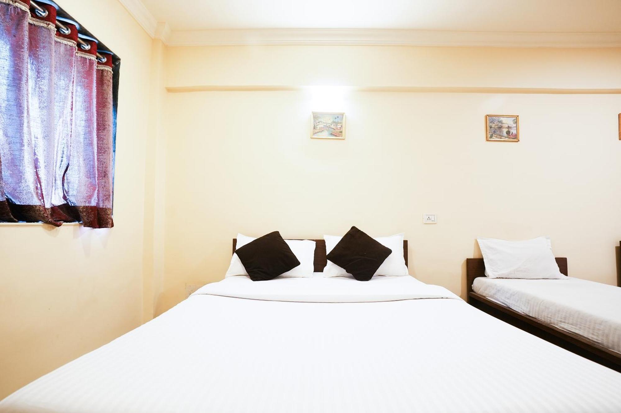 Hotel Della Comfort Near Ambreshwar Shiv Mandir, Ambernath Amarnāth Dış mekan fotoğraf