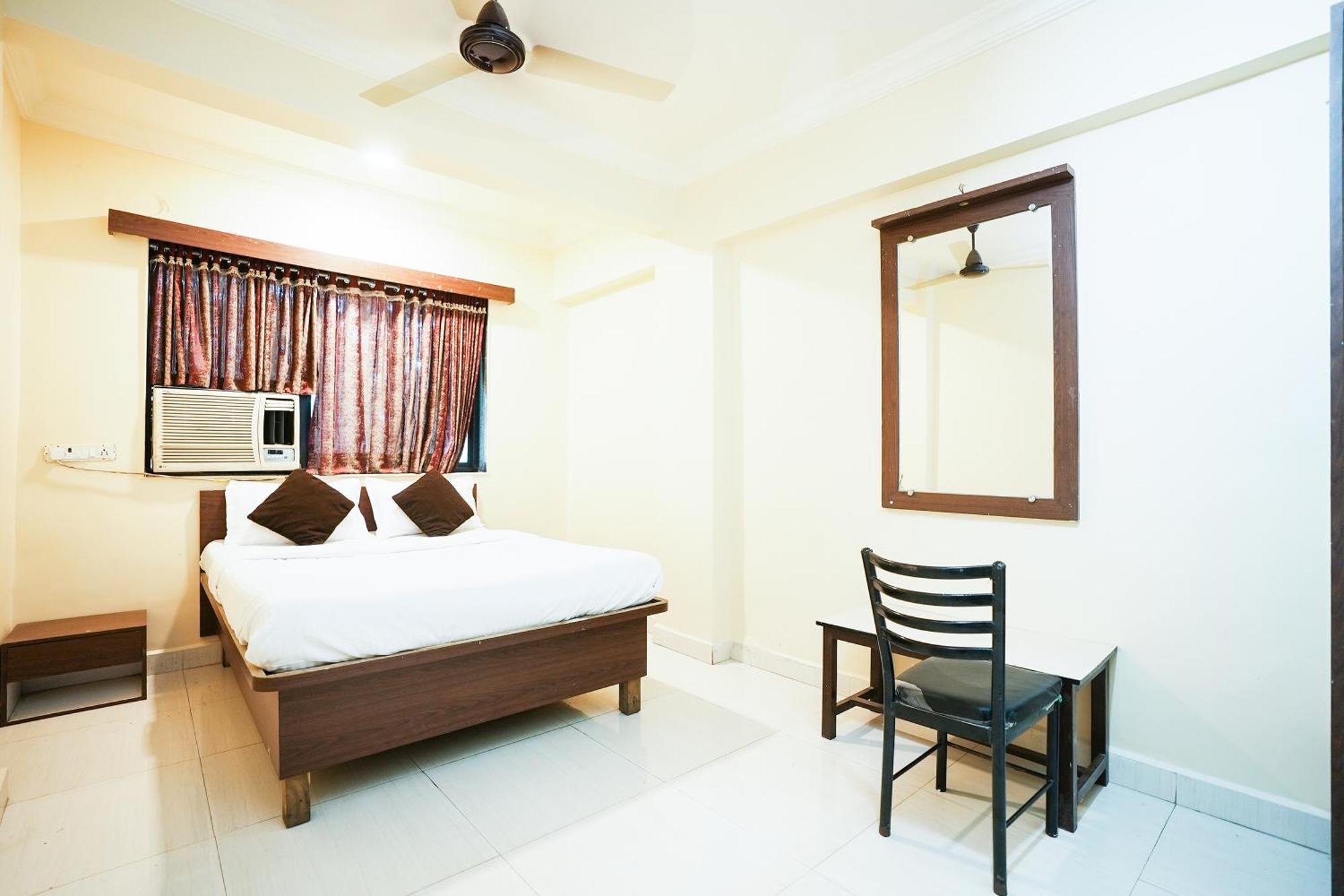 Hotel Della Comfort Near Ambreshwar Shiv Mandir, Ambernath Amarnāth Dış mekan fotoğraf