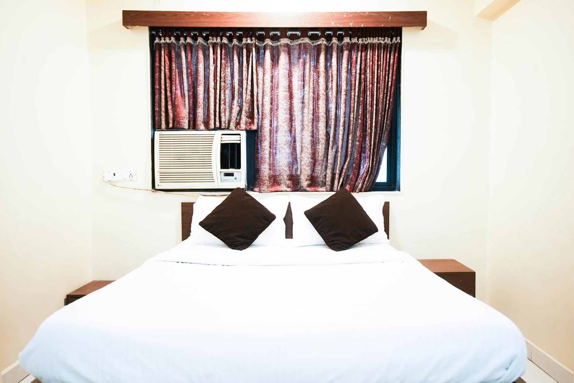 Hotel Della Comfort Near Ambreshwar Shiv Mandir, Ambernath Amarnāth Dış mekan fotoğraf
